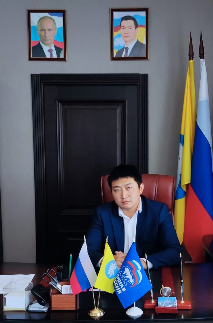 Лиджиков Алдар Васильевич.